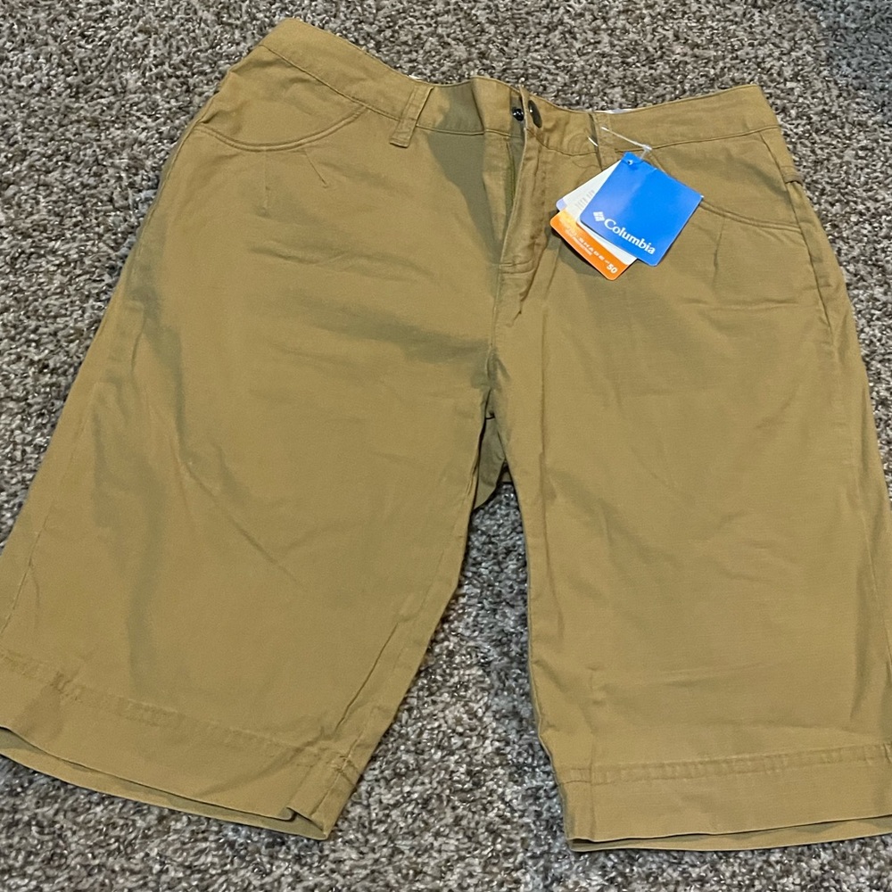 Columbia women’s Omni shade sun protection shorts